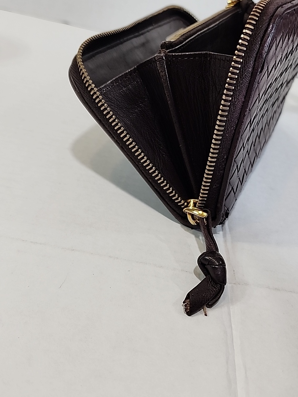 Bottega Veneta Round Long Wallet Intrecciato Dark Brown Leather Zippy Wallet! - Picture 12 of 16